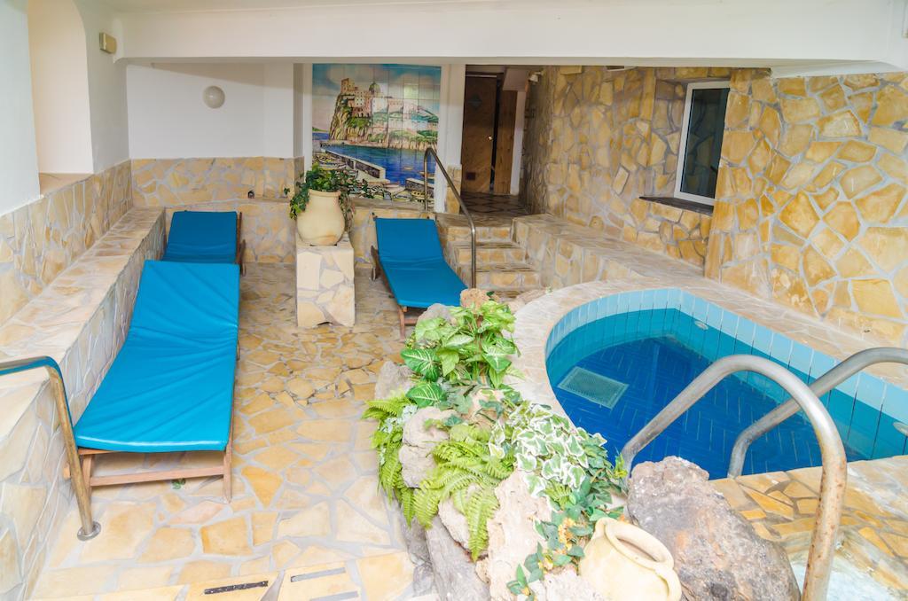 Hotel Flora Wellness & Beauty Искья Экстерьер фото