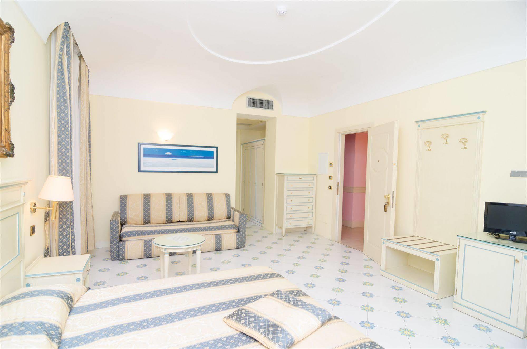 Hotel Flora Wellness & Beauty Искья Экстерьер фото